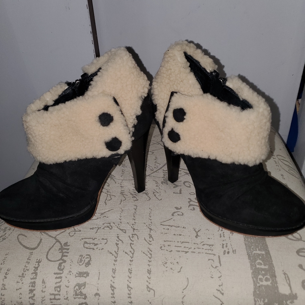 UGG Women's Georgette Pumps